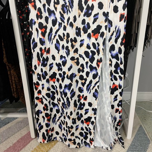4X Curvesoul Leopard Print Side Split Maxi Dress NWT - Picture 9 of 9